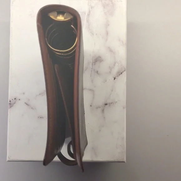 Louis Vuitton Monogram Agenda MM (Personal Size Planner/Agenda) - Picture 11 of 14